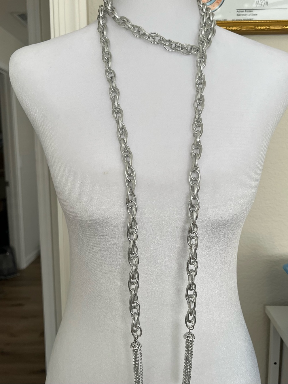 Silver tone open tassel large link chain necklace 56” long belt